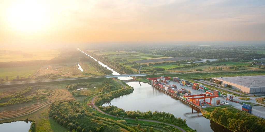 Container terminal van bovenaf